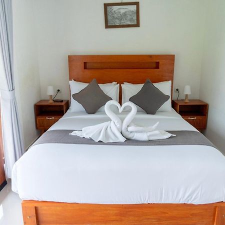 Bisbis House Iseh Village Selat Екстериор снимка