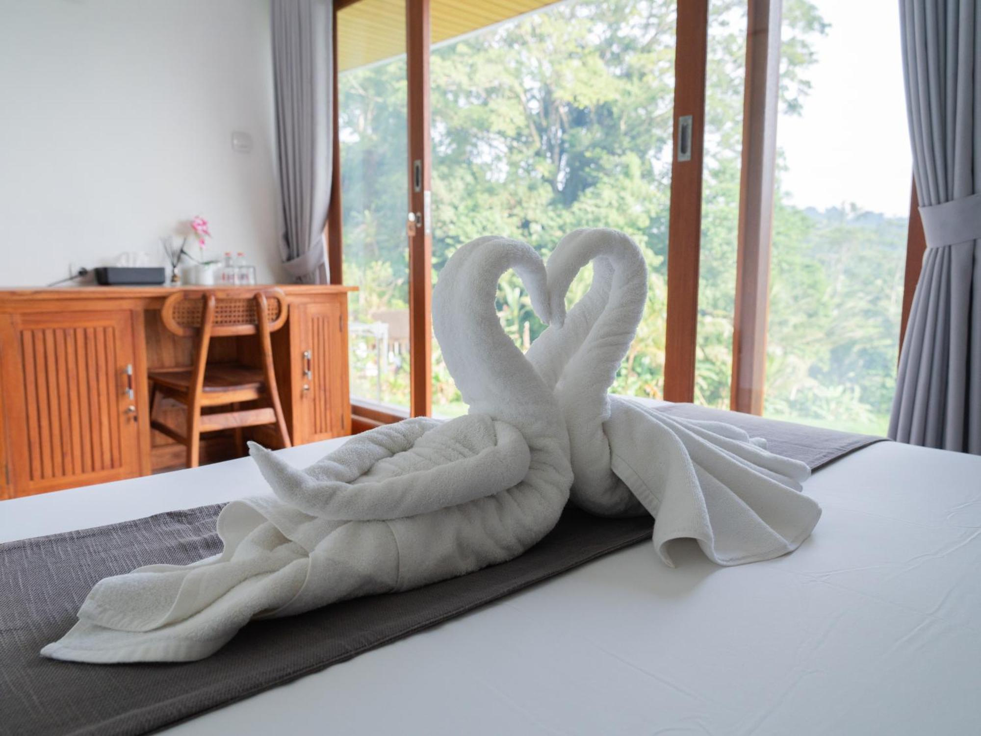 Bisbis House Iseh Village Selat Екстериор снимка